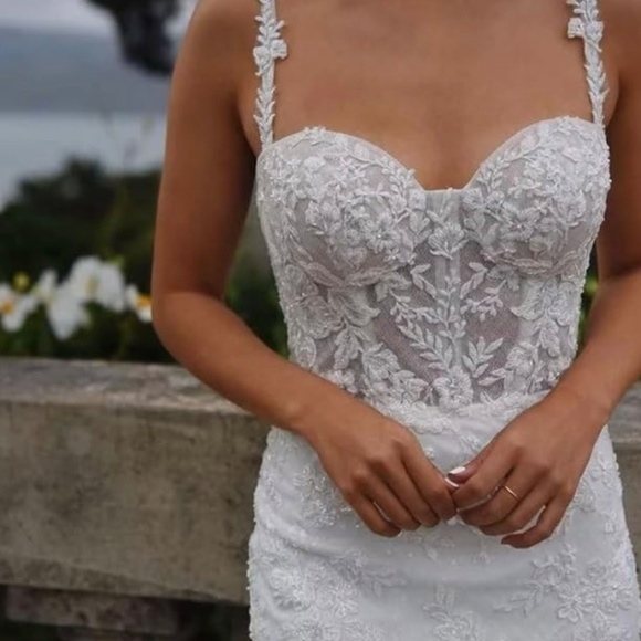 Mermaid Wedding Dress - Picture 3 of 14